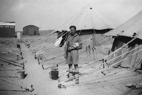 En dansk frivillig i en lejr i Palæstina