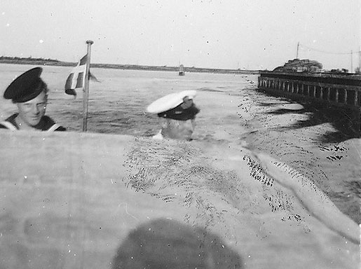 Orlogskaptajn K. i den omtalte motorbåd i sommeren 1945