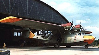 Udfaset PBY-6A Catalina, L-863, på vej til USA i 1972. Det havarede i august 1975 i Texas og tre besætningsmedlemmer blev dræbt. (foto: fra Alf Blume)