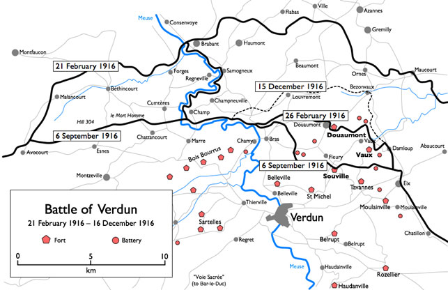 Tyskernes idé med at angribe Verdun, som var den nordlige port til Paris i regionen Champagne, var at tvinge franskmændene til at ofre hæren, lade den forbløde, eller ”weissbluten” som det hedder på tysk, i forsvaret af knudepunktet og fæstningerne. I marts blev angrebet udvidet til den vestlige side af Meuse-floden, da man ønskede bedre mulighed for, at kunne observere og dermed bombardere det franske artilleri i Verdun-området. Regiment 84 blev sat ind på denne front ved Høj 304 i maj for at holde positionen, og fra september foran Fort Douaumont, på det centrale frontafsnit (Wikipedia).