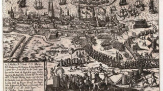 Belejringen og angrebet på Stralsund, 1628, af Franz Hogenberg (ca.) 1630. Angrebet stod på i mere end 10 uger fra midt maj til starten af august 1628. Den succesrige feltherre Albrecht Wallenstein, der kæmpede for den strengt katolske tysk-romerske kejser Ferdinand II, måtte for en gangs skyld give fortabt til en højst usædvanlig kombineret dansk-svensk styrke (Wikipedia)