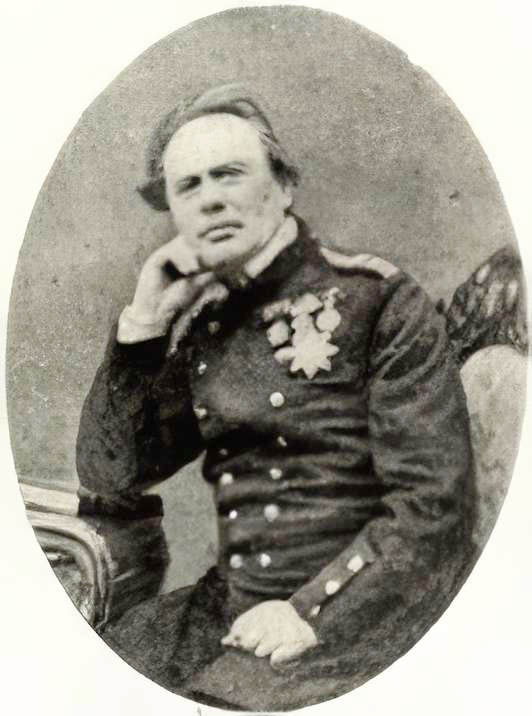 Kontreadmiral C. E. van Dockum var chef for eskadren i Østersøens østlige del.